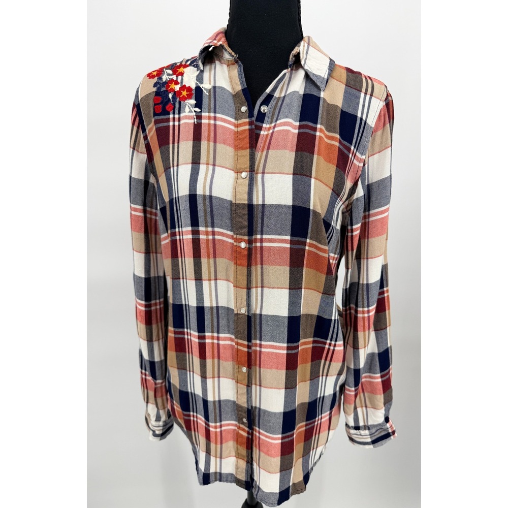 Cato Button Down Shirt Womens Small Red Plaid Excellent Floral Embroidered Rayon